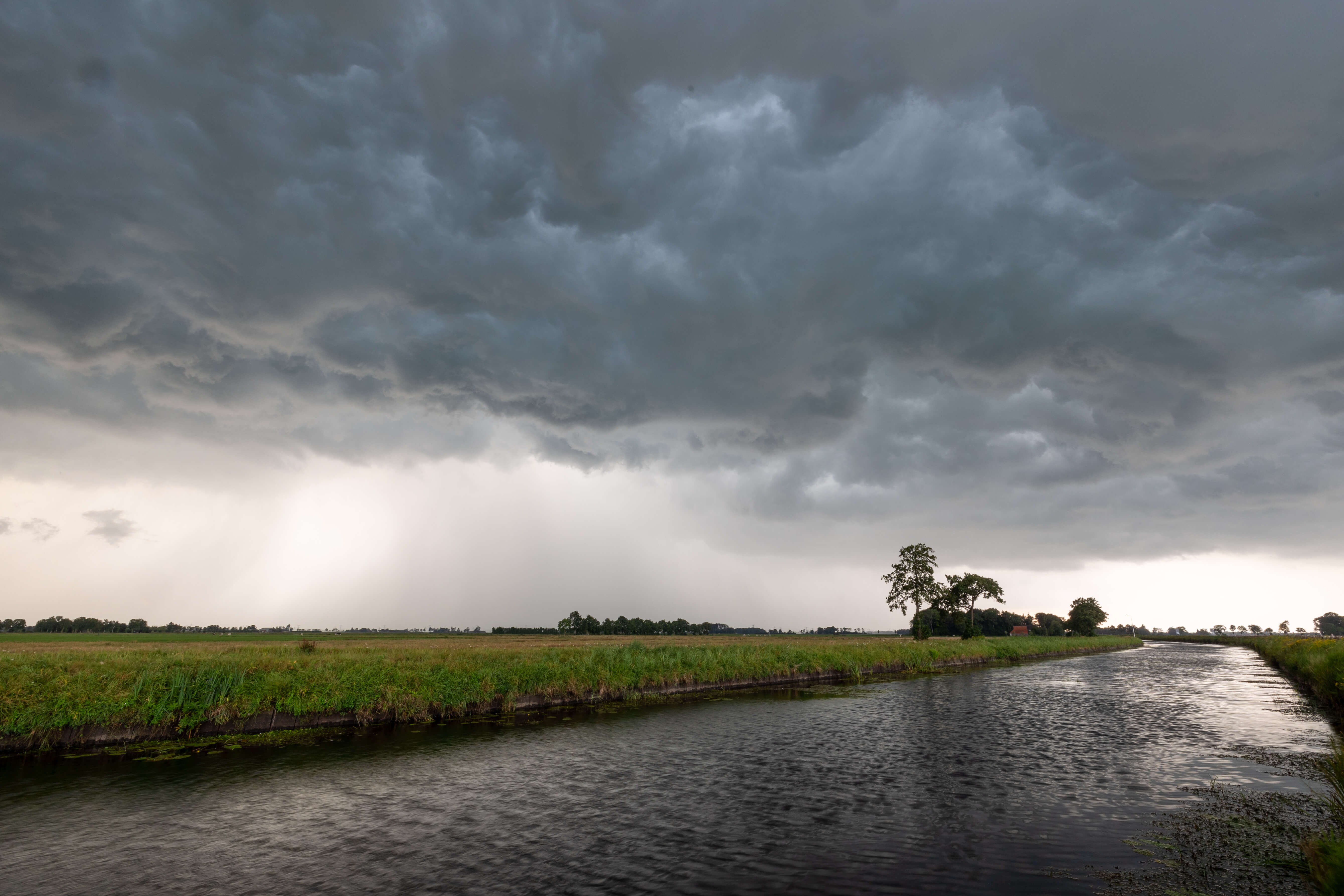 Onweersbuien bij Zwolle