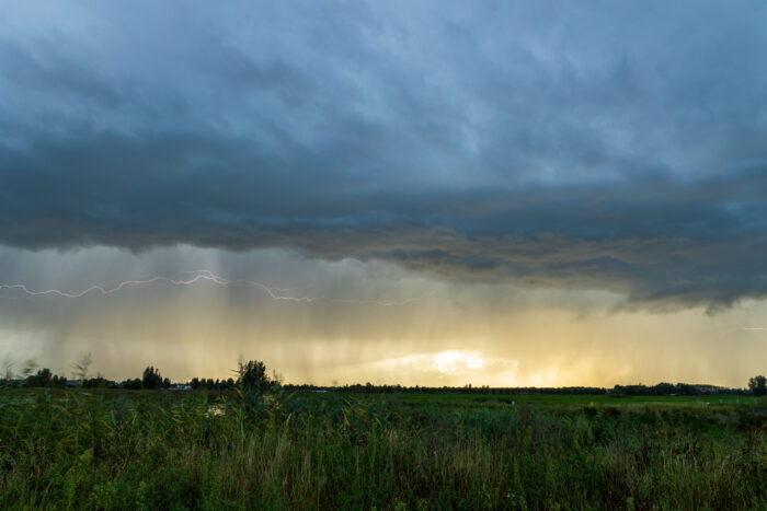 Onweer bui boven Gouda